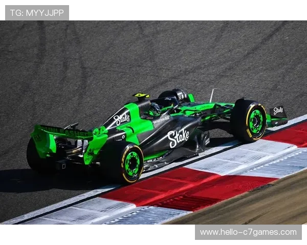 F1新闻聚焦新赛季车队博弈与冠军争夺战升级风云再起引爆围场热议 F1新闻聚焦新赛季车队博弈与冠军争夺战升级风云再起引爆围场热议