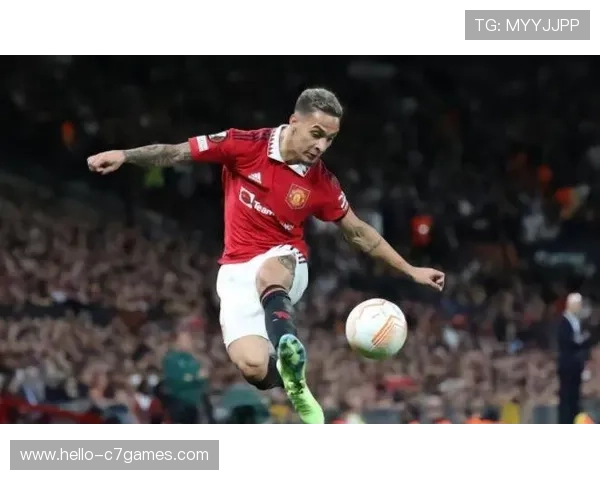 豪门对决引爆赛季焦点之战悬念再起球迷热议冠军归属走向全城关注