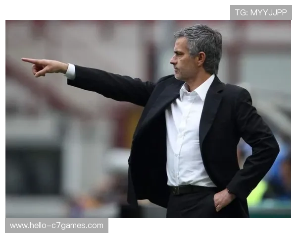 斯温登俱乐部迎来新赛季挑战 主帅强调团队协作与战术执行