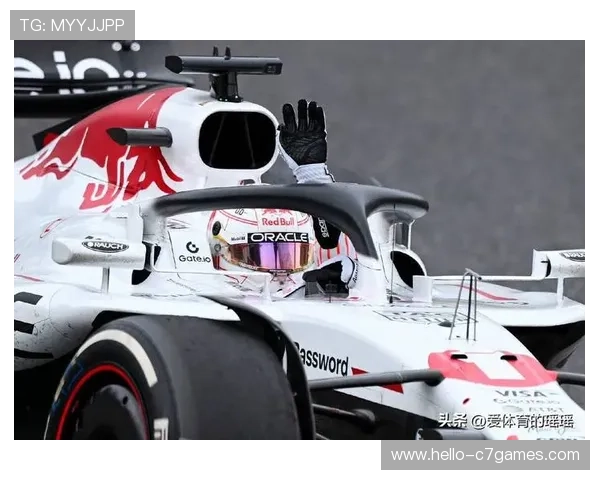 梅赛德斯车队迎新赛季挑战 维斯塔潘能否延续连胜传奇