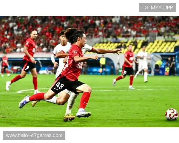 中超联赛重燃战火，劲旅激战争夺积分榜榜首